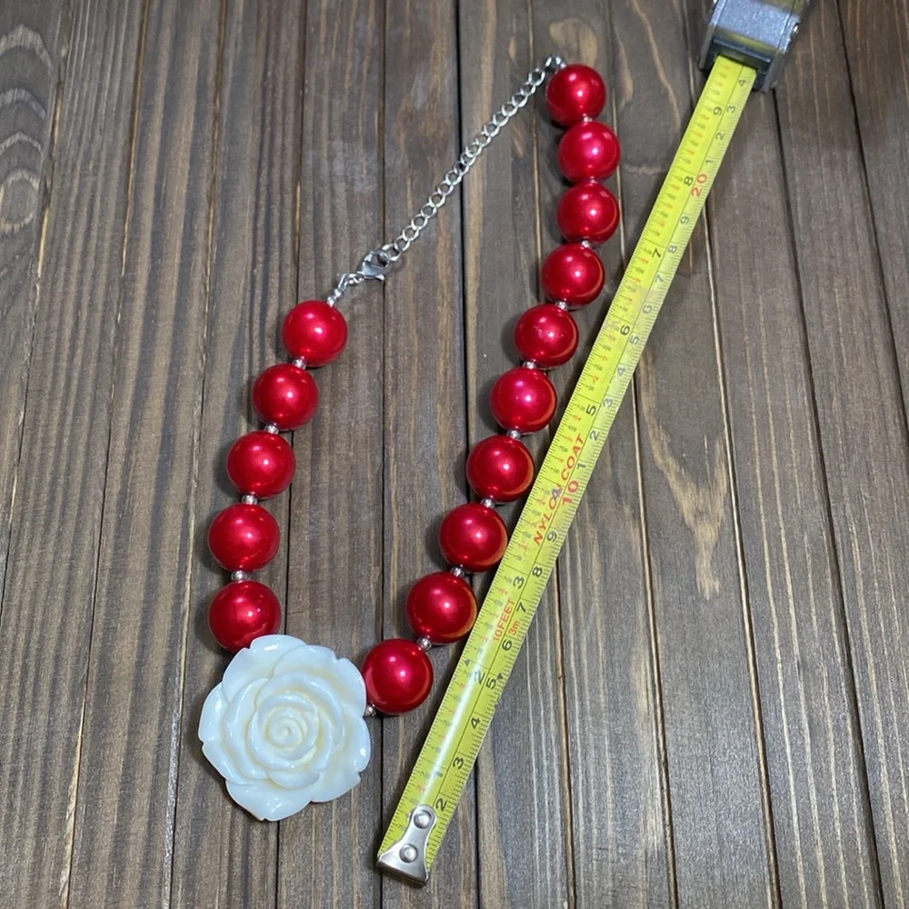 Lot of 4 kid’s jewelry. 3 necklaces & 1 bracelet - costume - great condition